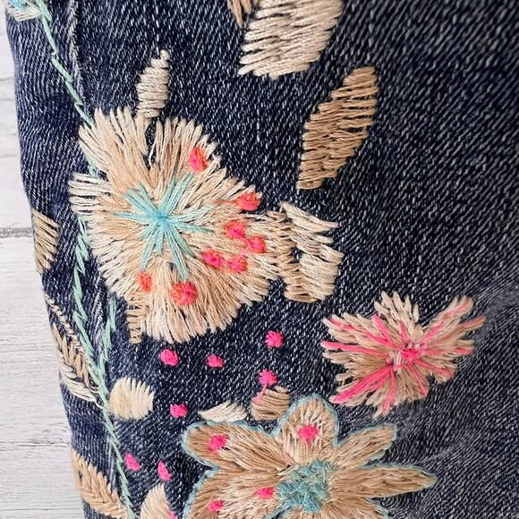 Lucky Brand Jeans Womens Size 10/30 Sweet Mid Rise Embroidered Flowers Cotton - Picture 12 of 16